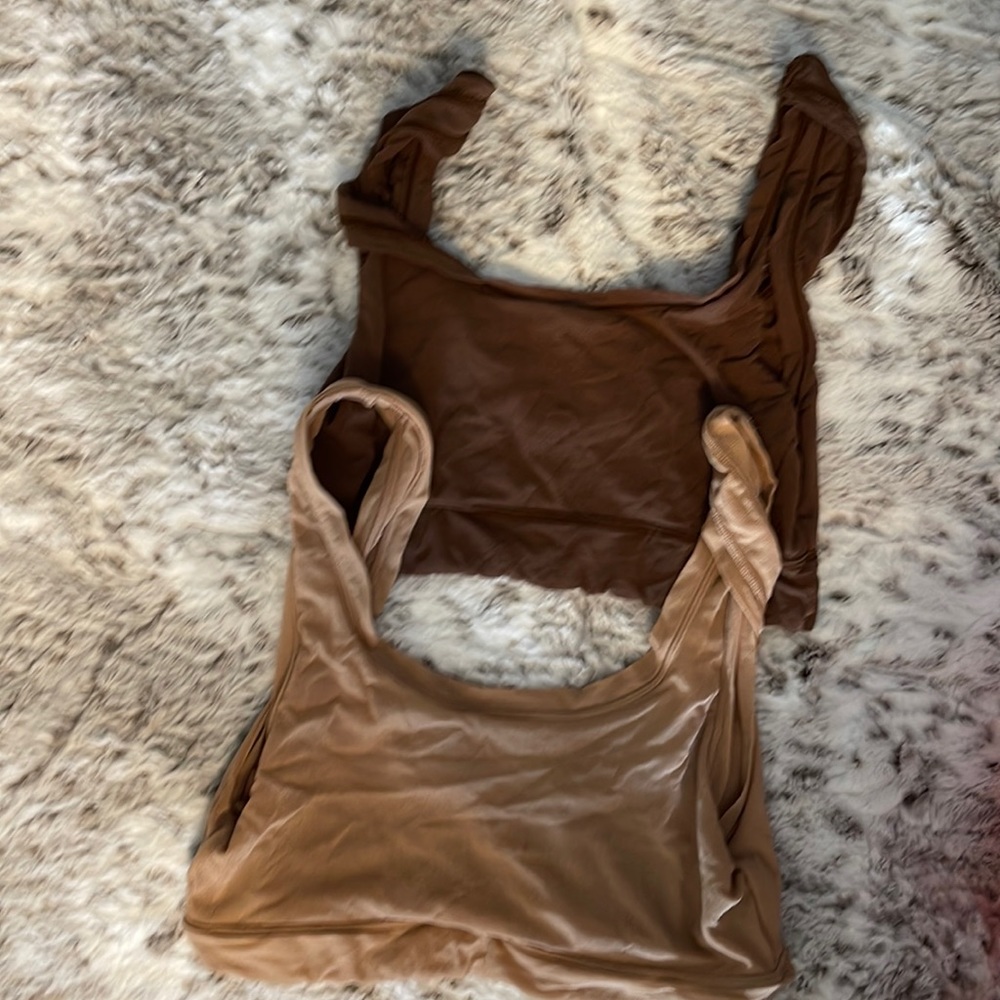 2 Skims Bralette